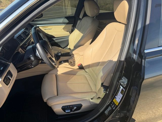Used 2017 BMW 330i xDrive Sedan image 10