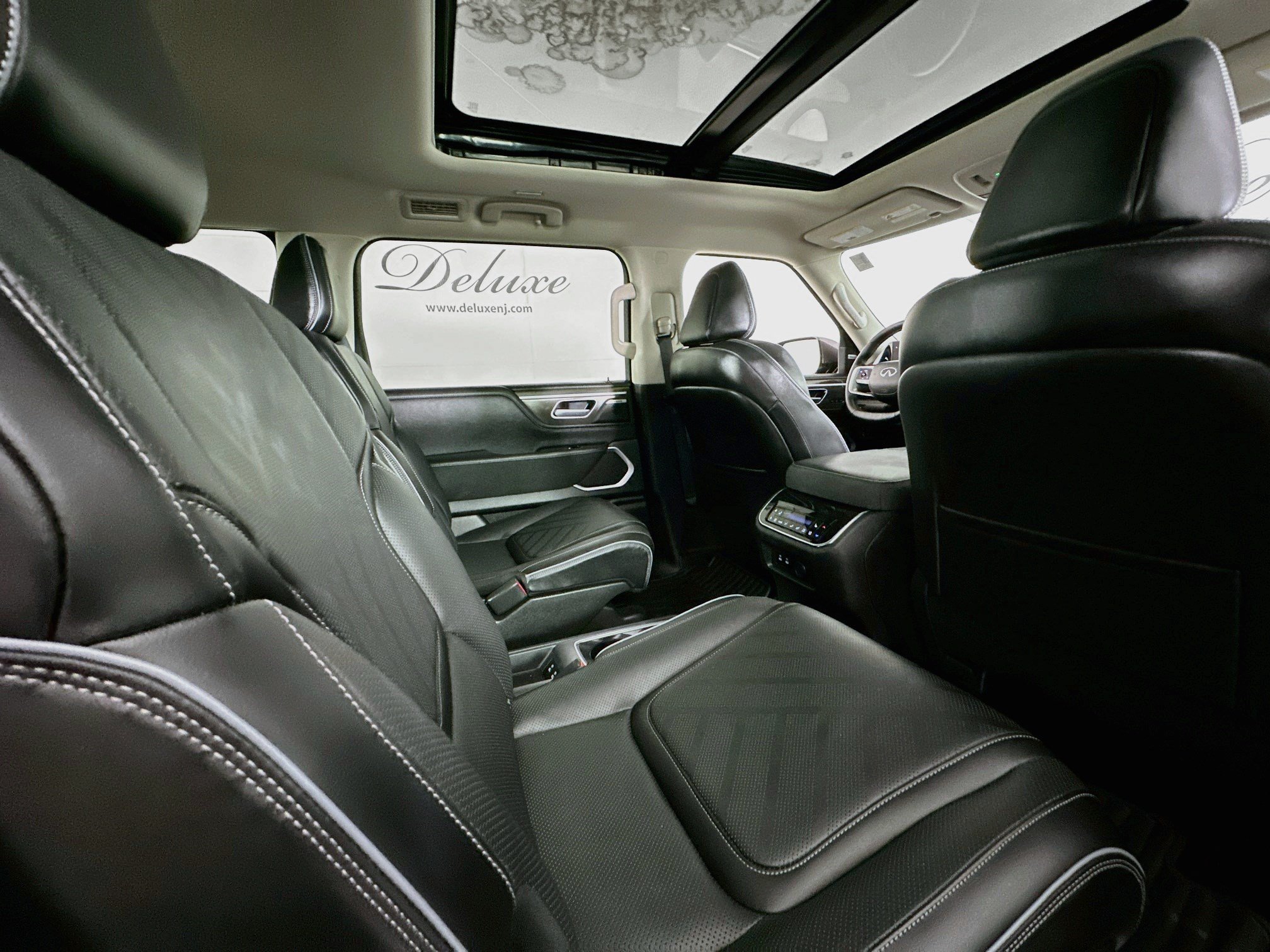 Used 2025 INFINITI QX80 Luxe AWD/4WD image 30
