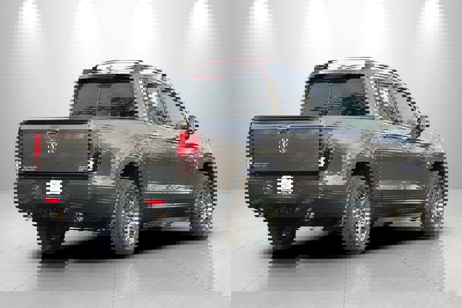 Used 2022 Honda Ridgeline RTL-E image 2