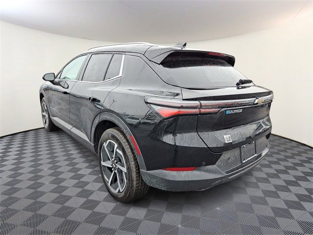 New 2026 Chevrolet Equinox EV LT image 3