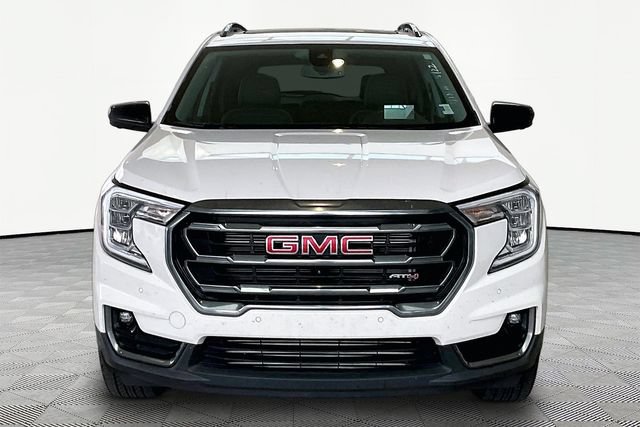Used 2024 GMC Terrain AT4 w/ Tech Package AWD/4WD image 2