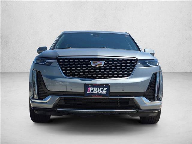 Used 2023 Cadillac XT6 Premium Luxury AWD/4WD image 2