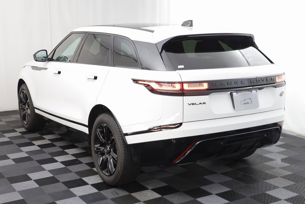 Used 2022 Land Rover Range Rover Velar R-Dynamic S image 17