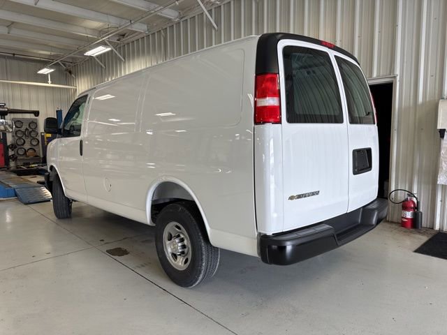 New 2026 Chevrolet Express 3500 w/ Driver Convenience Package RWD image 5