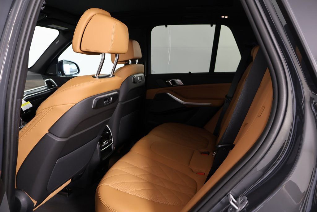 New 2026 BMW X5 sDrive40i w/ M Sport Package image 6