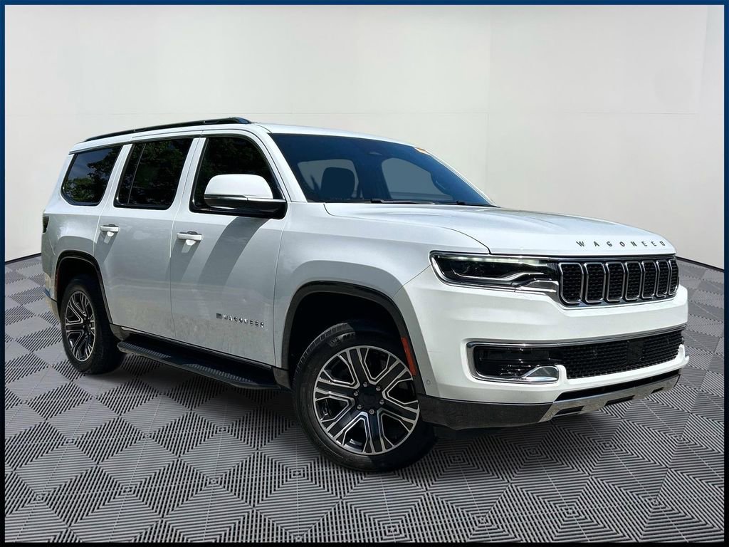 Used 2022 Jeep Wagoneer Series III w/ Flexible Seating Group RWD image 1