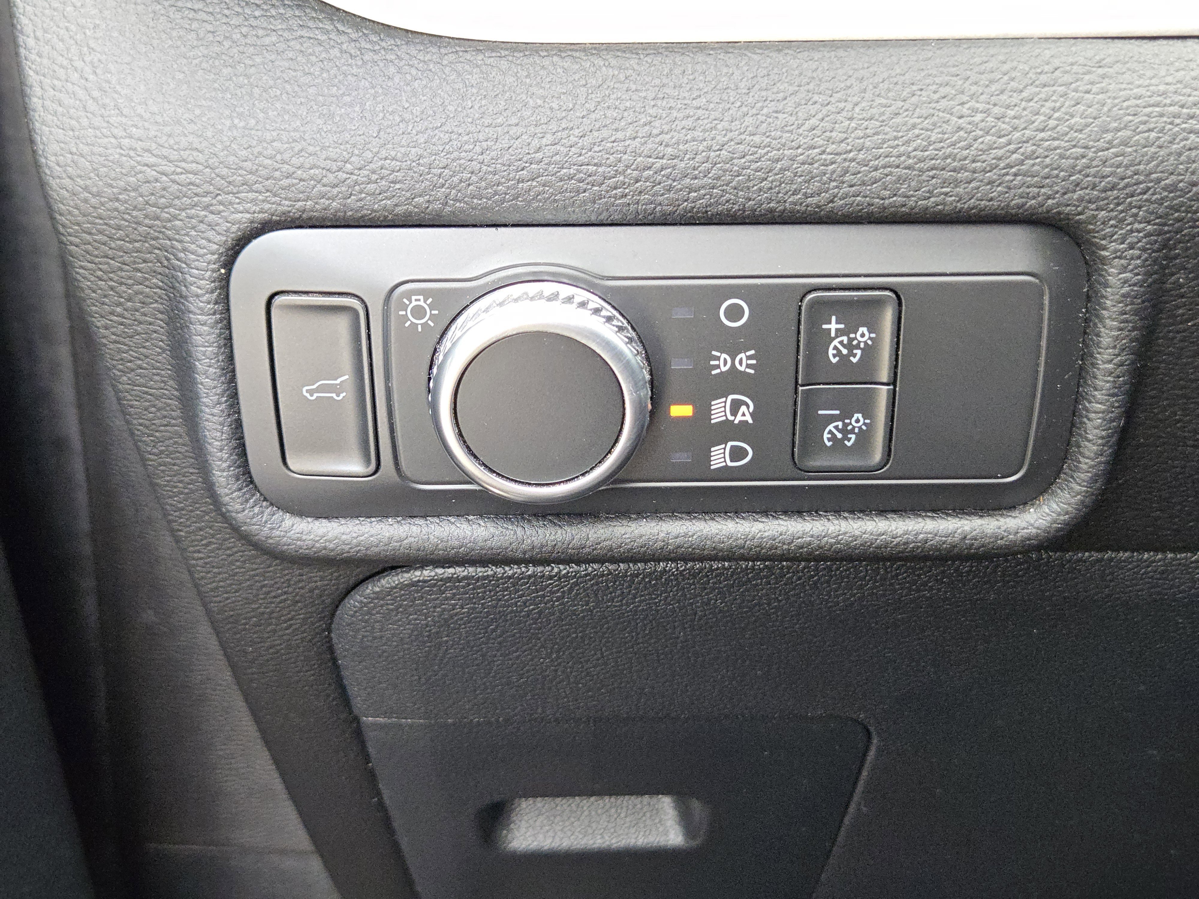 Used 2022 Ford Explorer XLT RWD image 22