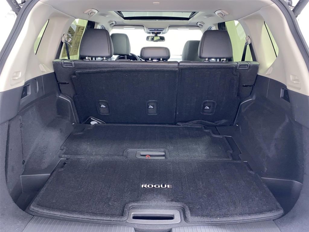 Used 2024 Nissan Rogue Platinum AWD/4WD image 22
