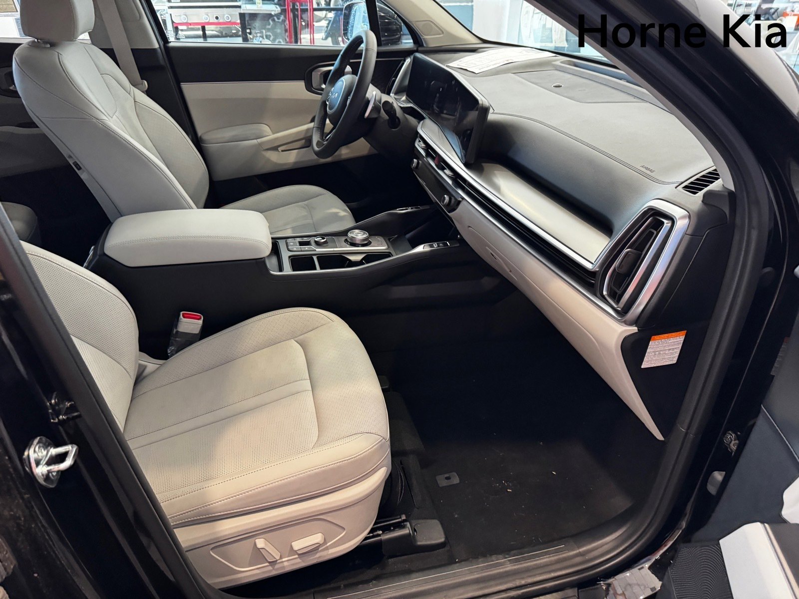 New 2025 Kia Sorento EX image 17