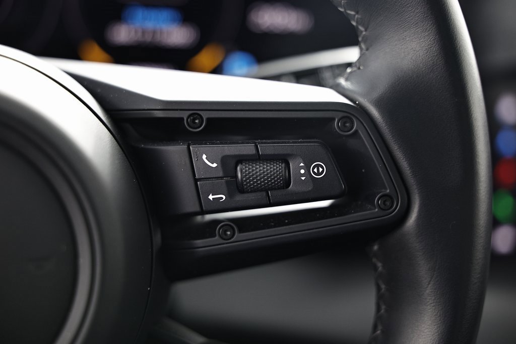 Certified 2024 Porsche Taycan GTS image 31