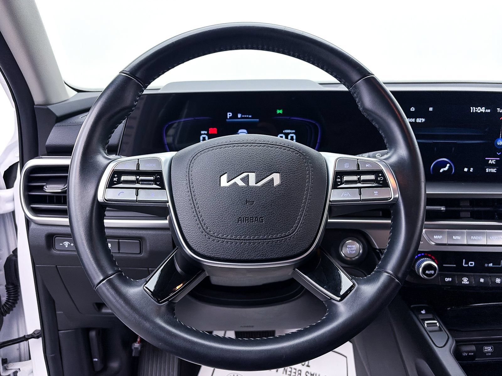 Used 2024 Kia Telluride S FWD image 32