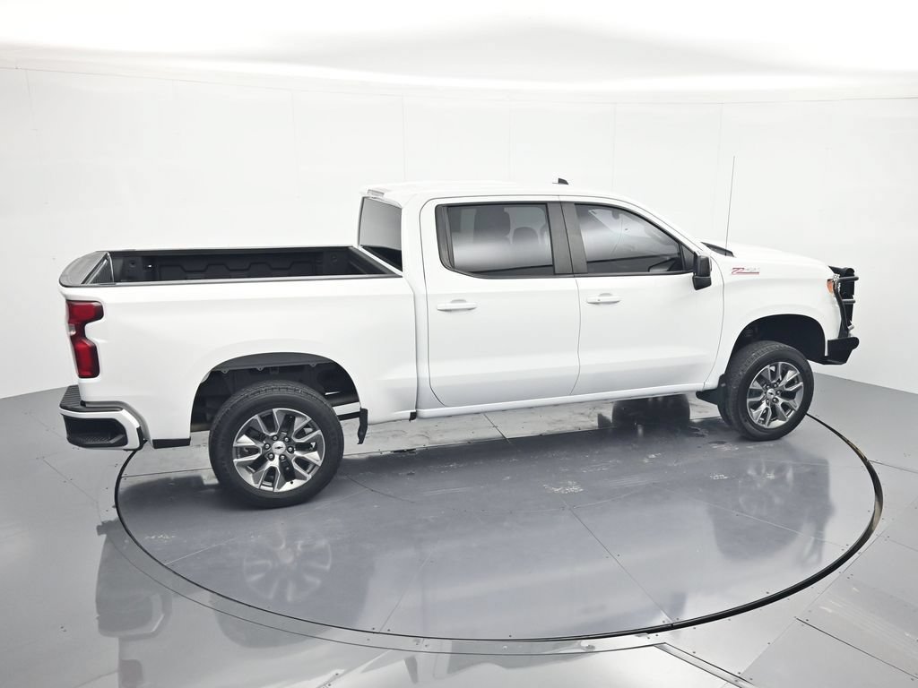 Used 2022 Chevrolet Silverado 1500 RST w/ Z71 Off-Road Package AWD/4WD image 32