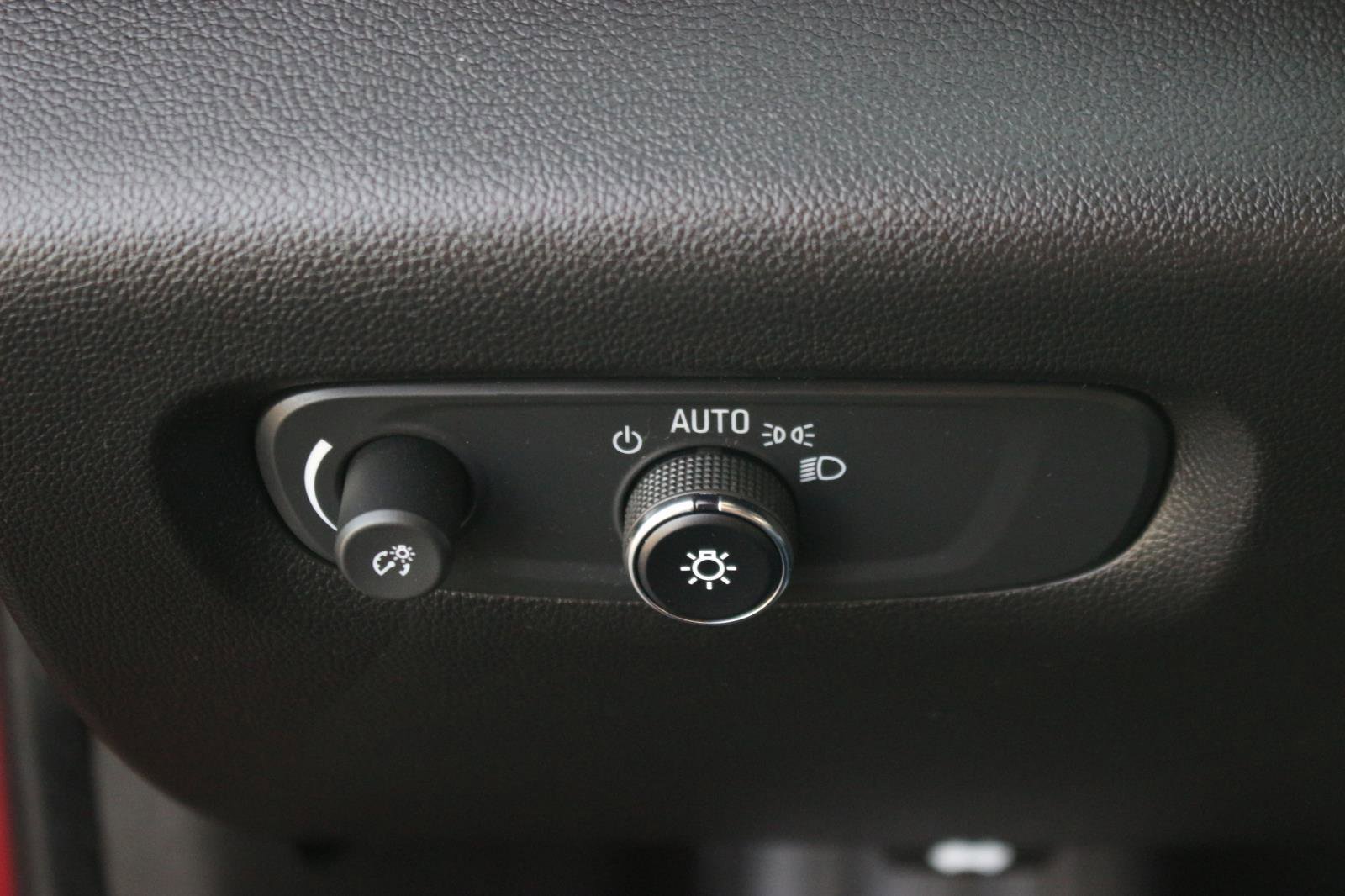 Used 2024 Chevrolet Traverse RS w/ LPO, Floor Liner Package image 32