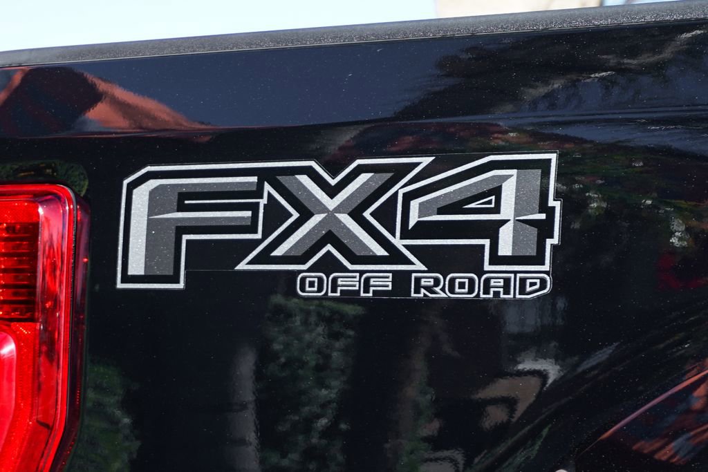 Used 2022 Ford F250 Lariat w/ Black Appearance Package AWD/4WD image 63
