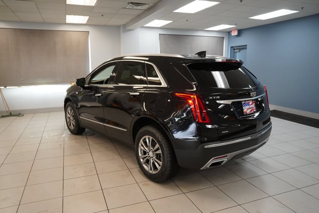 Used 2021 Cadillac XT5 Premium Luxury AWD/4WD image 12