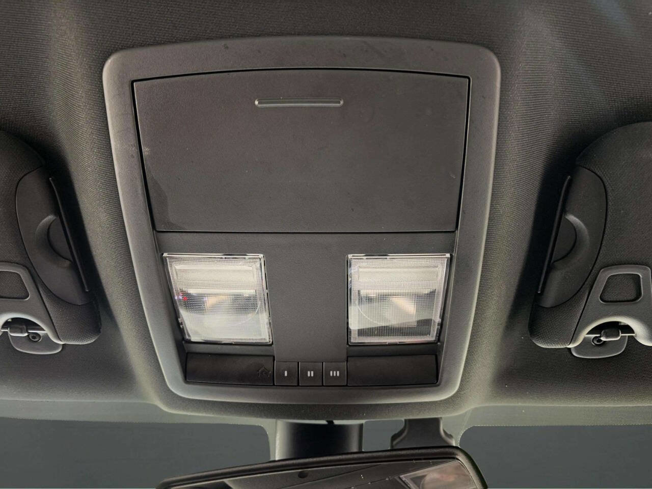 Used 2022 Dodge Challenger GT image 41