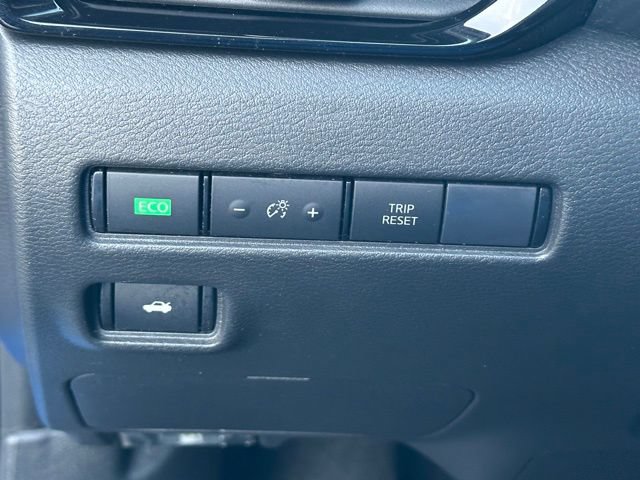Certified 2023 Nissan Sentra SV FWD image 21