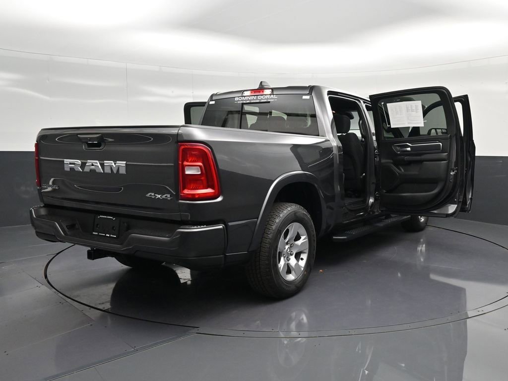 Used 2025 RAM 1500 Big Horn AWD/4WD image 36