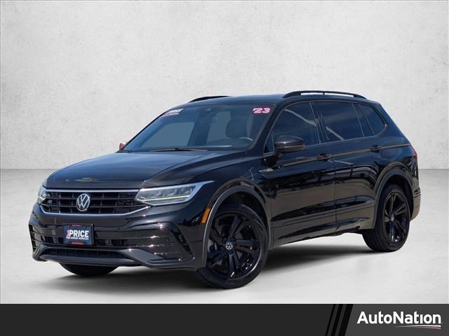Used 2023 Volkswagen Tiguan SE R-Line image 1