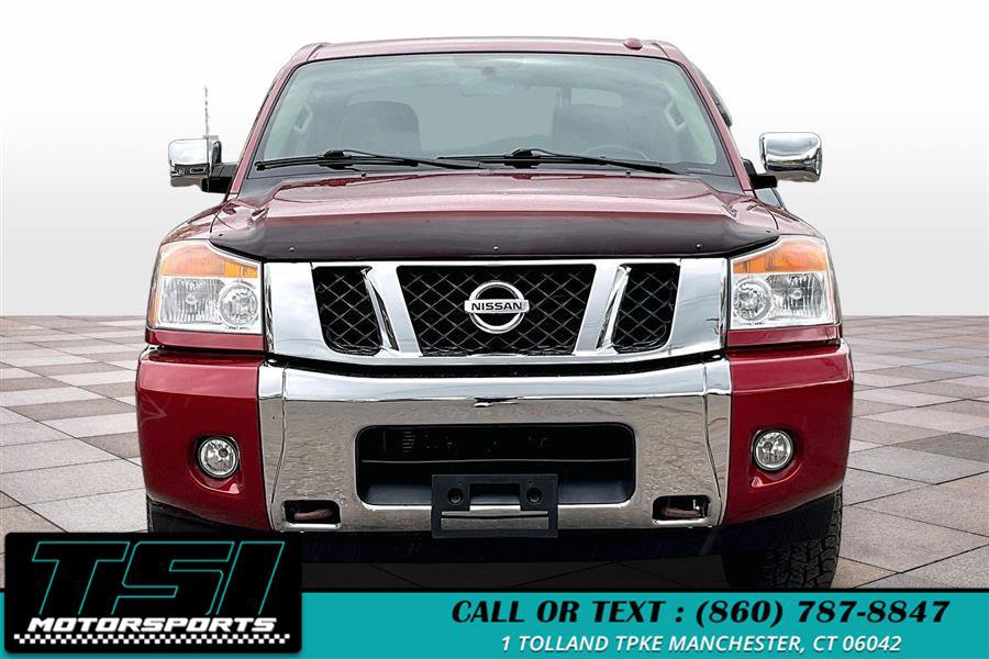 Used 2014 Nissan Titan SV w/ SV Value Truck Package AWD/4WD image 3