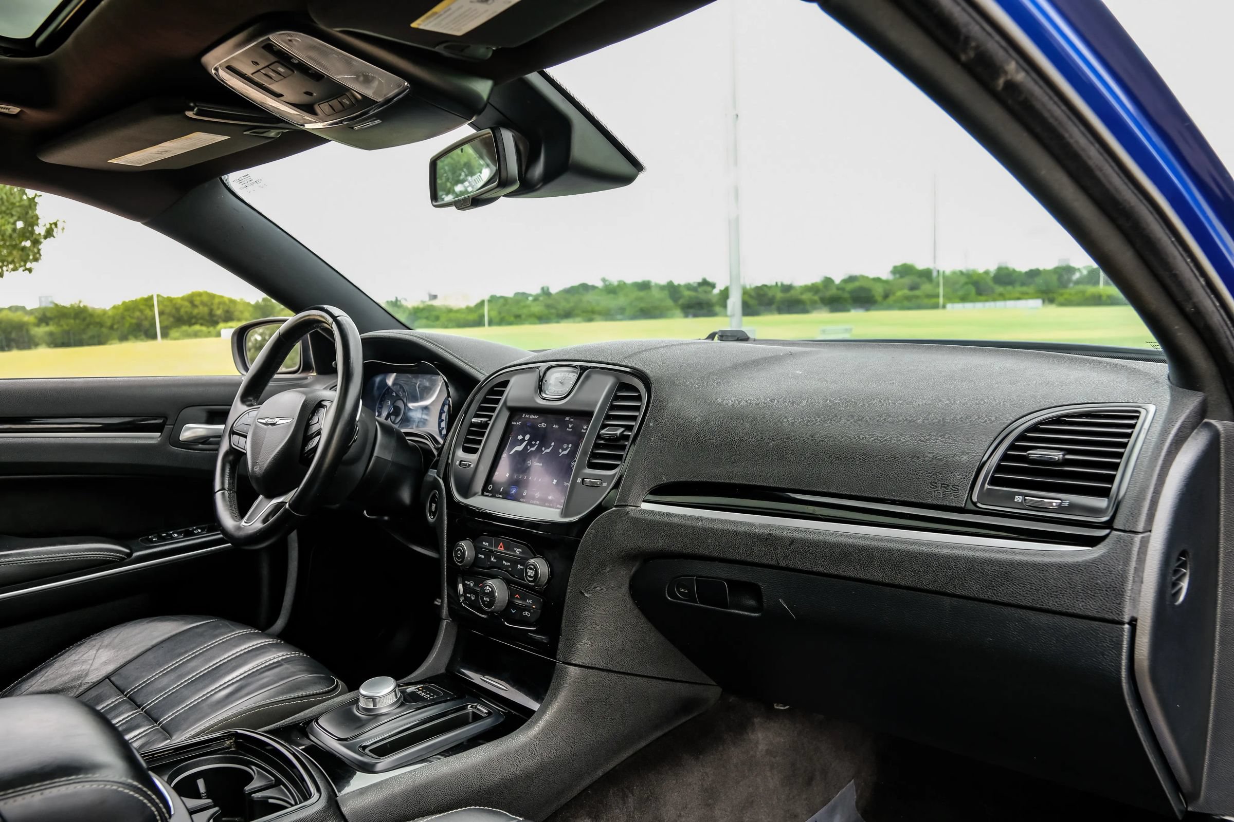 Used 2018 Chrysler 300 S w/ 300S Premium Group RWD image 16