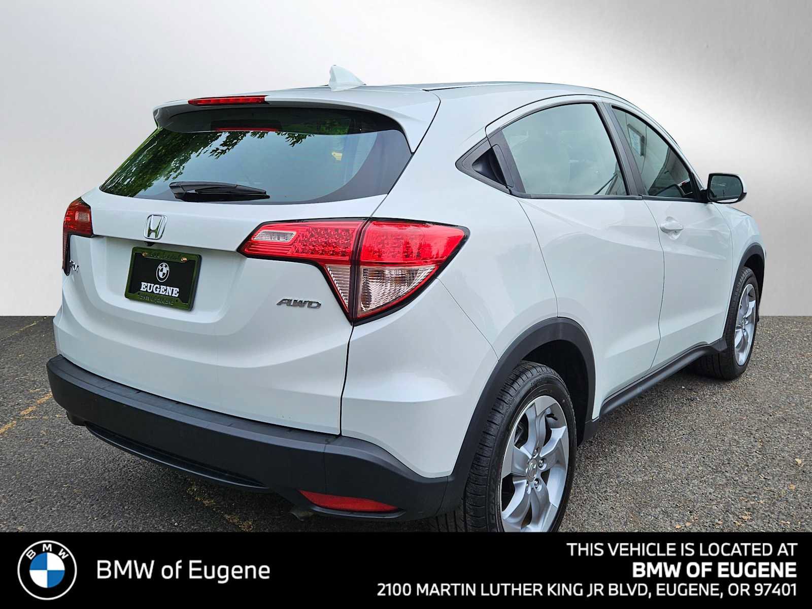 Used 2017 Honda HR-V LX image 3