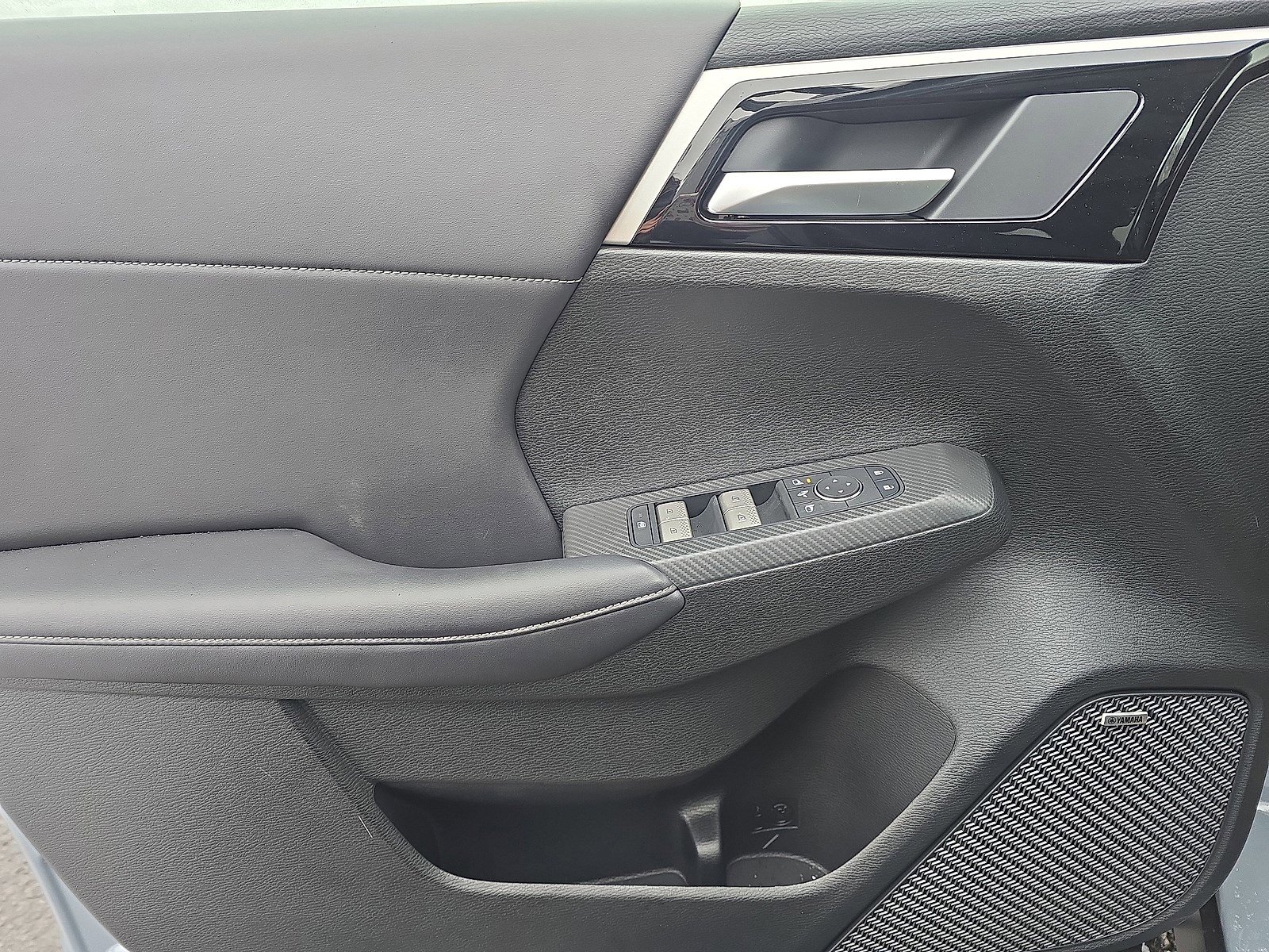 New 2026 Mitsubishi Outlander AWD image 12