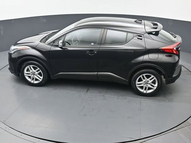 Certified 2021 Toyota C-HR LE image 33