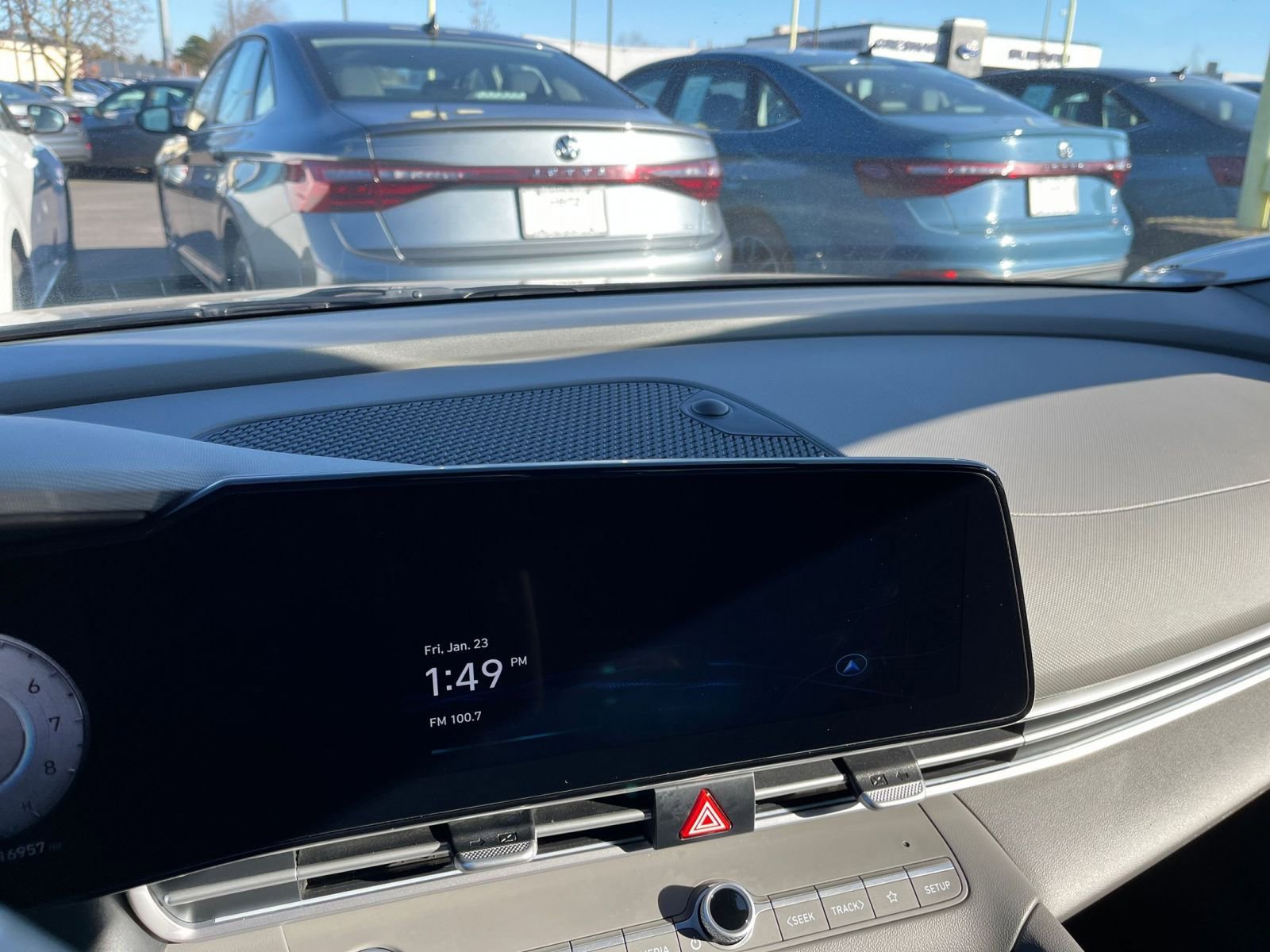 Used 2025 Hyundai Elantra SEL image 20