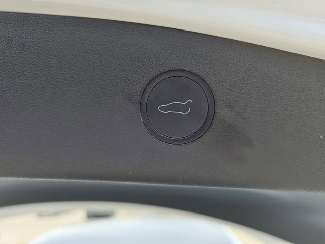 Used 2021 Tesla Model 3 Standard Range Plus image 16