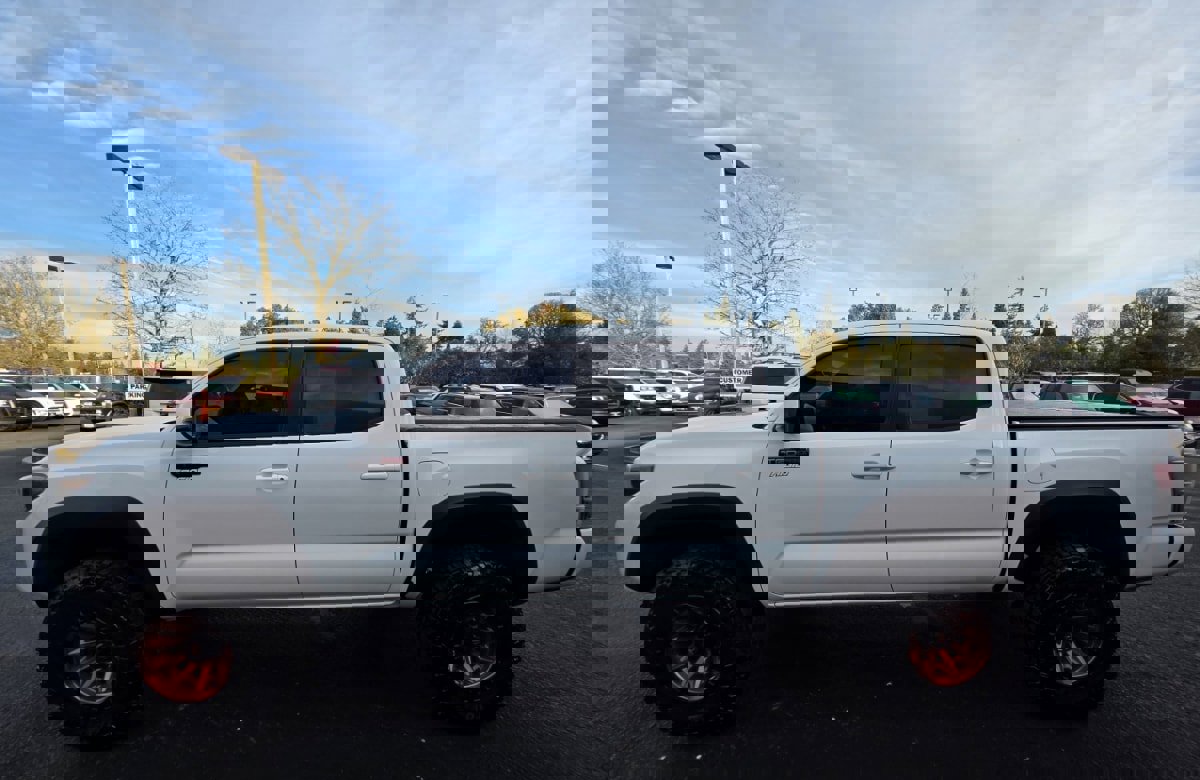 Used 2019 Toyota Tacoma TRD Pro image 4