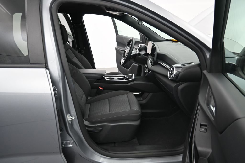 Used 2025 Chevrolet Equinox LT FWD image 13