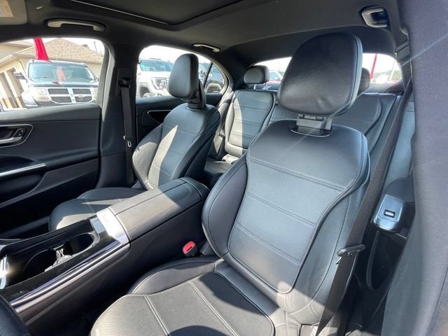Used 2023 Mercedes-Benz C 300 4MATIC Sedan w/ Pinnacle Trim Package image 16
