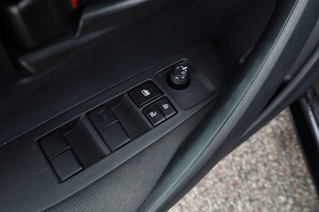 Used 2024 Toyota Corolla LE image 31