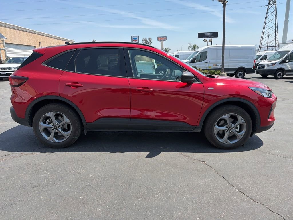 Used 2025 Ford Escape ST-Line AWD/4WD image 5