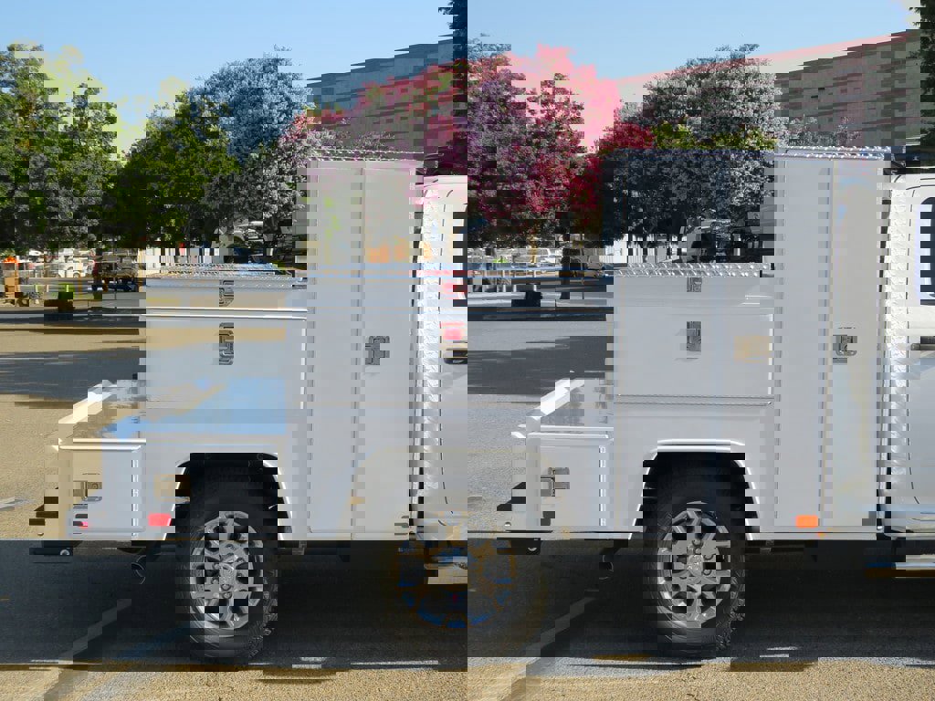 New 2022 RAM 3500 Tradesman w/ Chrome Appearance Group image 37