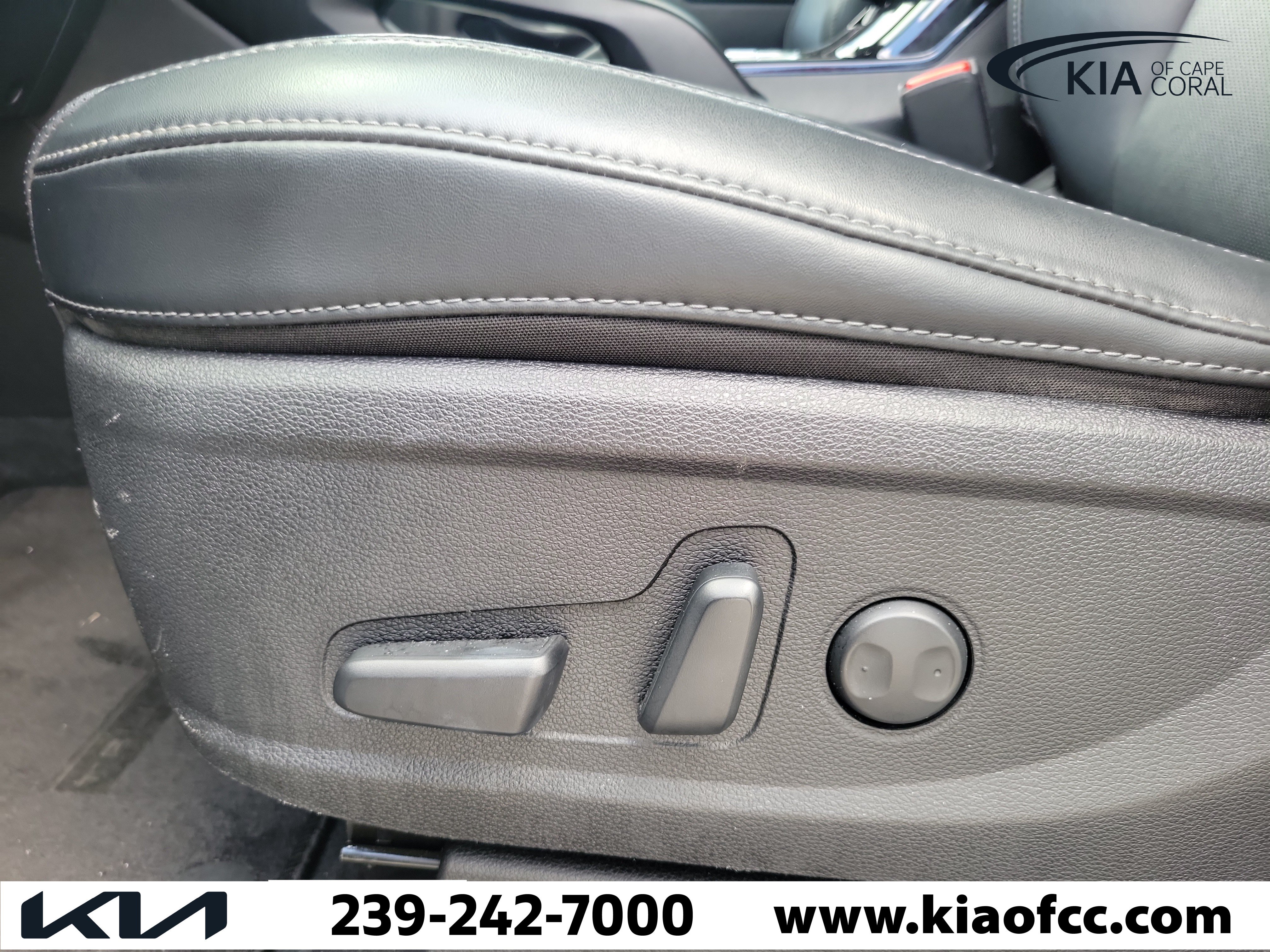 Certified 2024 Kia Telluride S w/ S Sunroof Package FWD image 25
