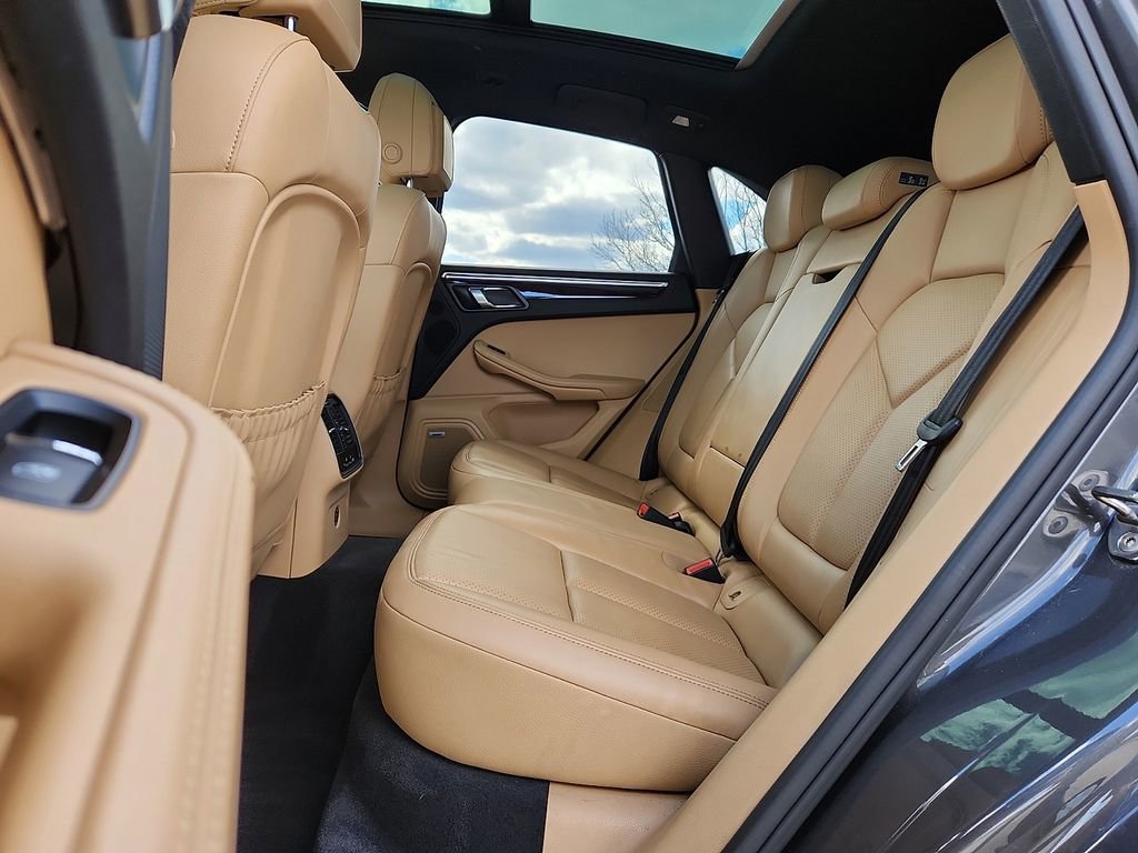 Used 2018 Porsche Macan Sport Edition image 11
