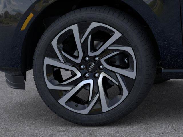 New 2026 Lincoln Navigator L Reserve AWD/4WD image 19