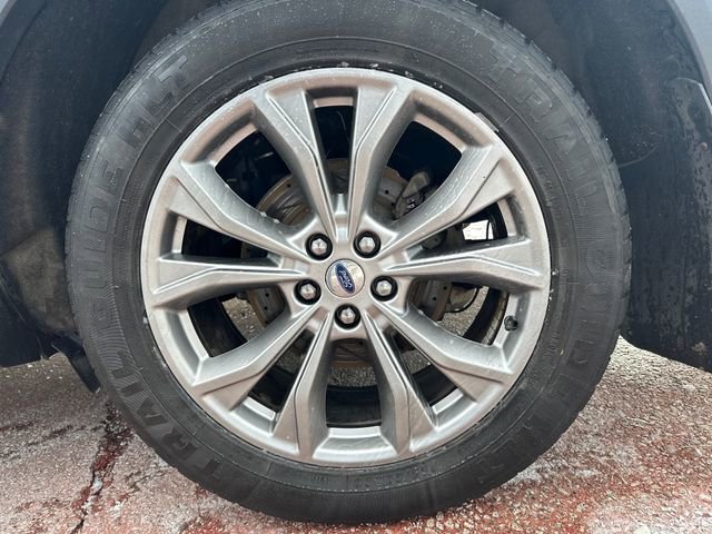 Used 2022 Ford Explorer XLT w/ Equipment Group 202A image 30