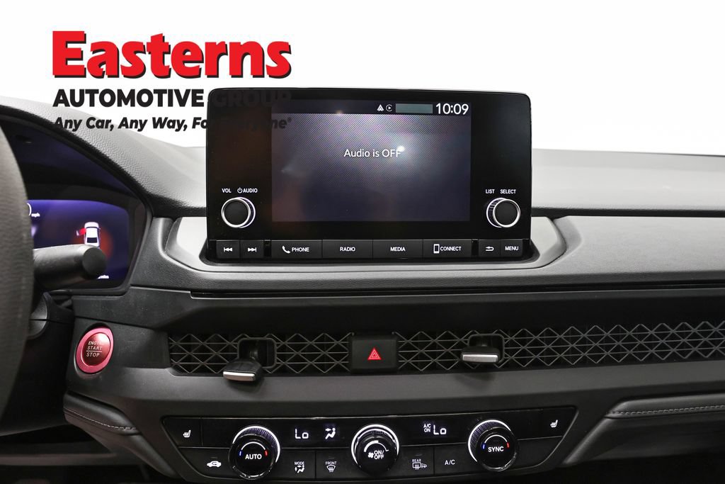 Used 2025 Honda Accord SE image 14