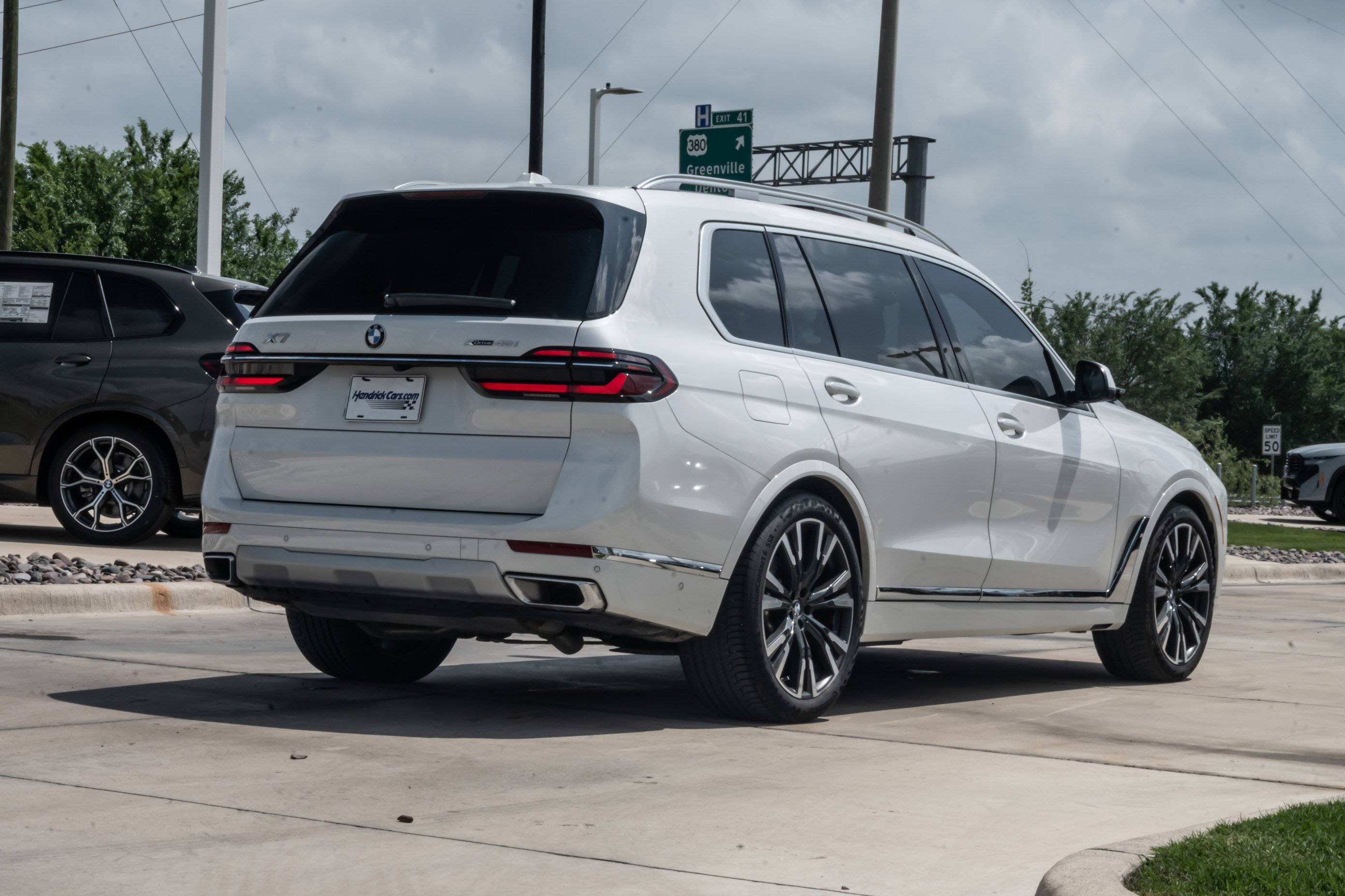 Certified 2024 BMW X7 xDrive40i image 9