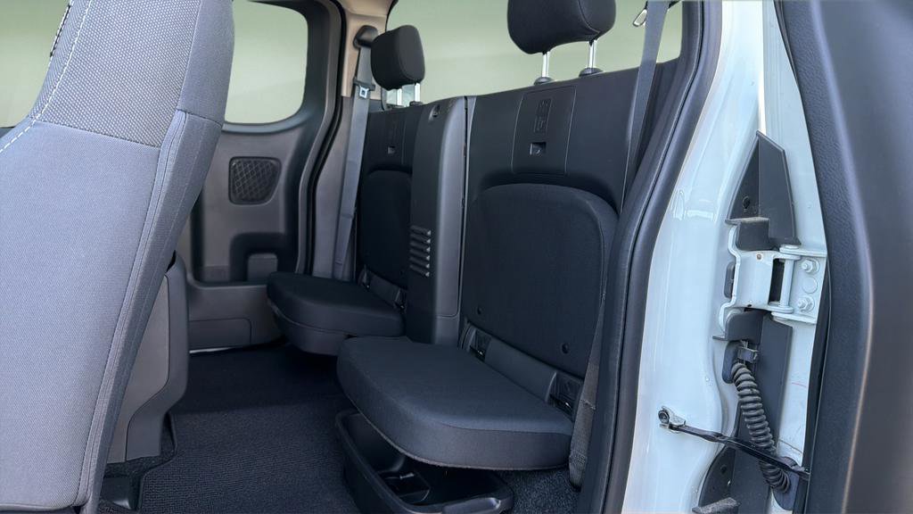 Certified 2024 Nissan Frontier SV w/ Technology Package image 19