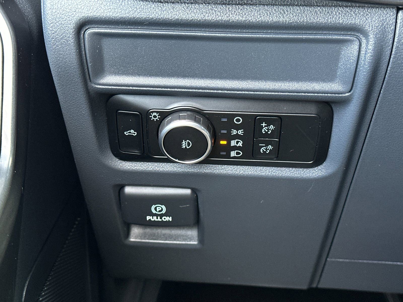 Used 2024 Ford F150 STX RWD image 30