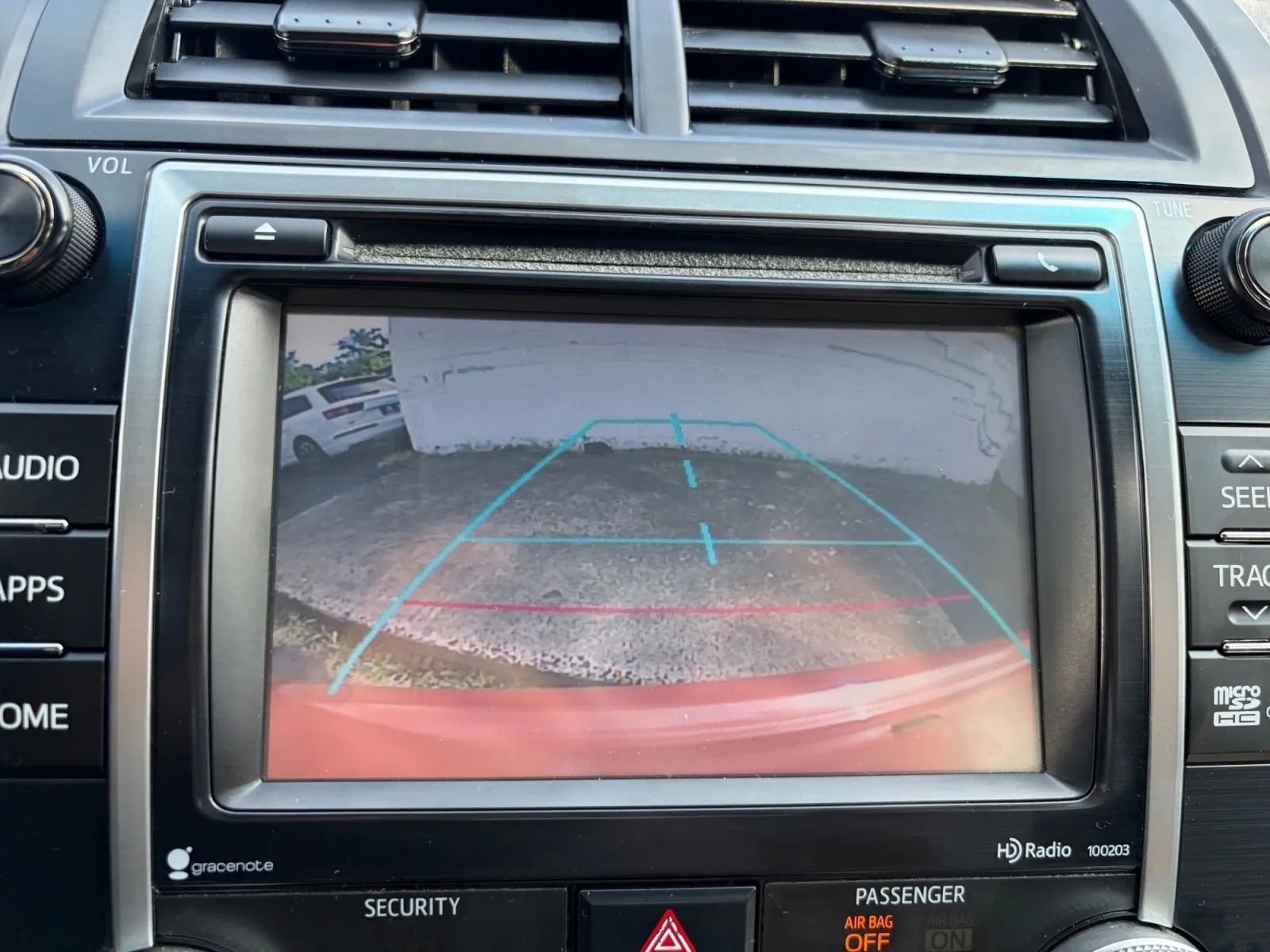 Used 2014 Toyota Camry SE FWD image 31