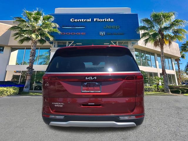 Used 2024 Kia Carnival LX image 6