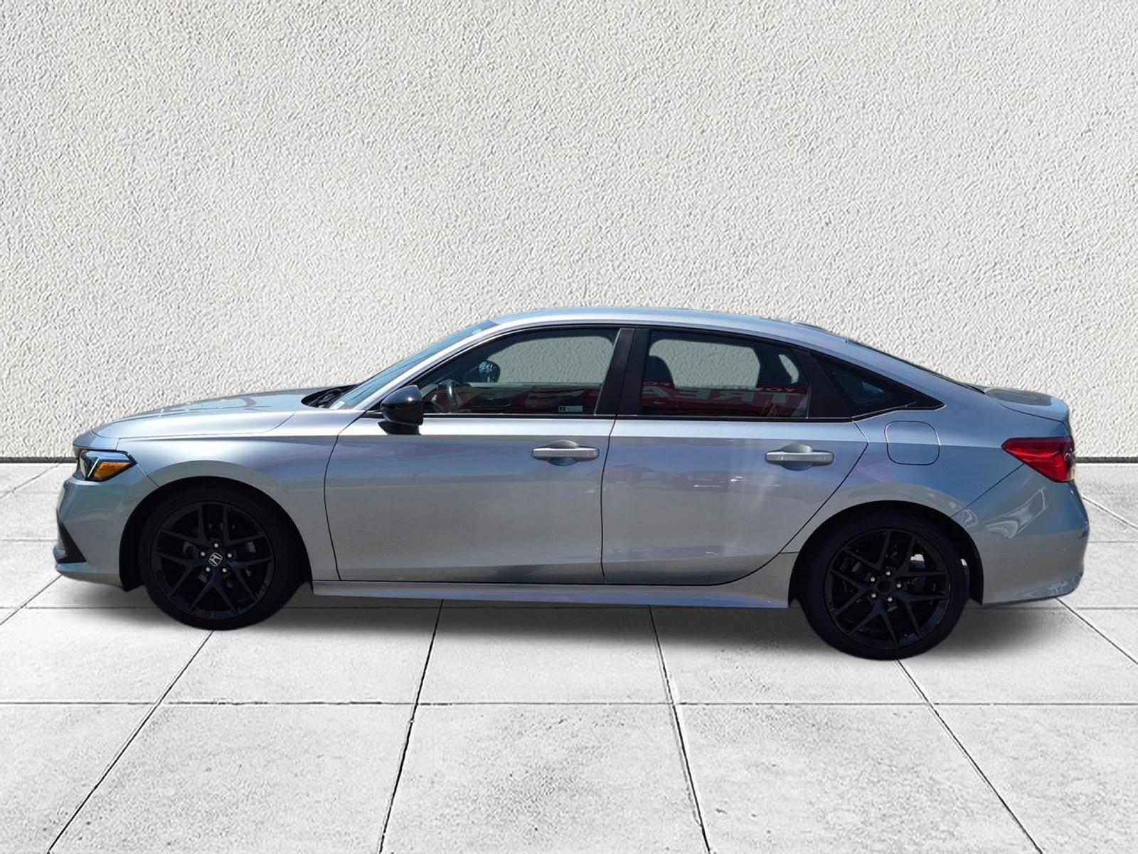 Used 2023 Honda Civic Sport image 6
