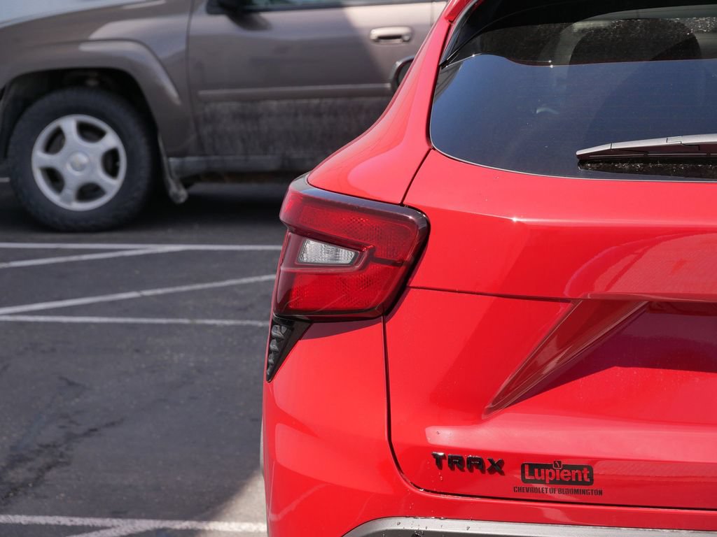 New 2026 Chevrolet Trax LT w/ Driver Confidence Package FWD image 5