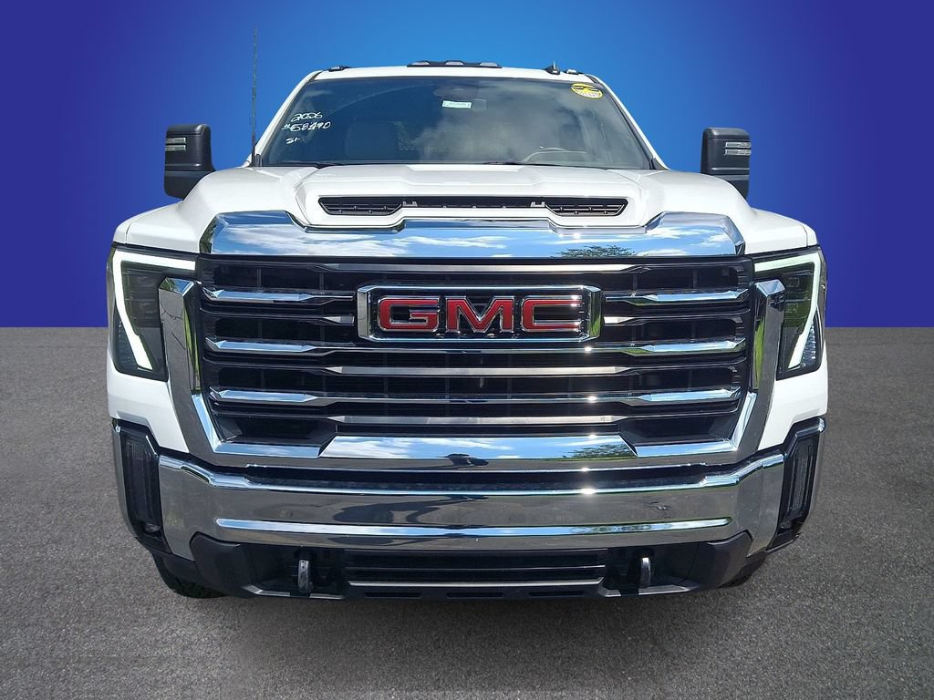 Used 2026 GMC Sierra 2500 SLE w/ Preferred Package AWD/4WD image 2