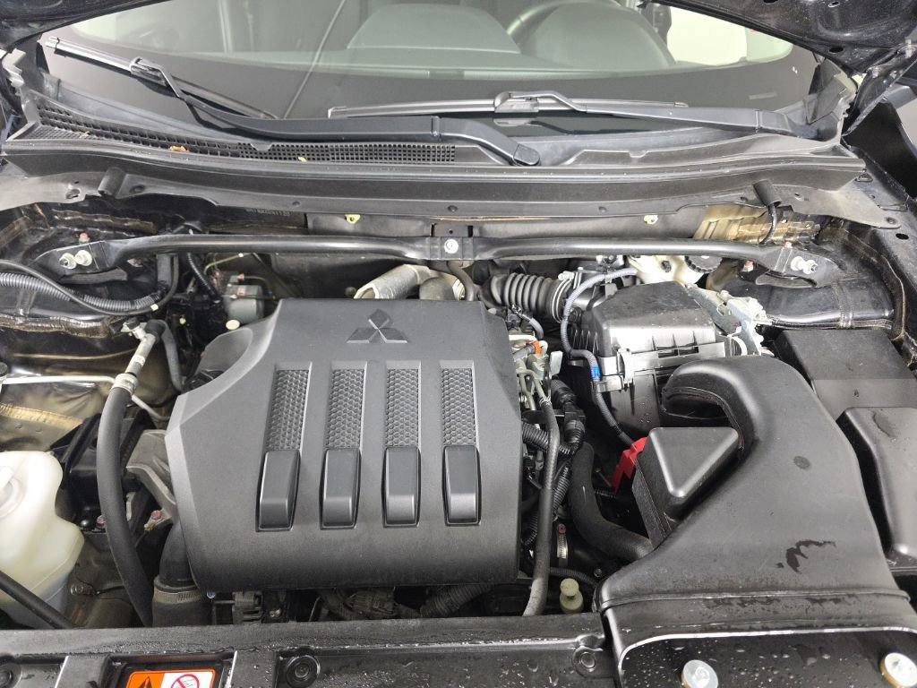 Used 2022 Mitsubishi Eclipse Cross ES image 9